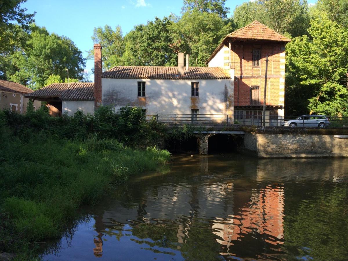 Le Moulin Scalagrand Acomodação com café da manhã Mazieres  Exterior foto